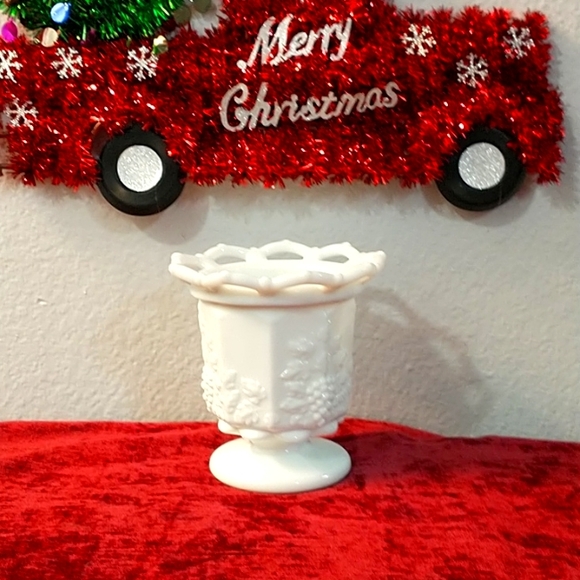 Westmoreland Accents Vintage Westmoreland Milk Glass Vase Poshmark